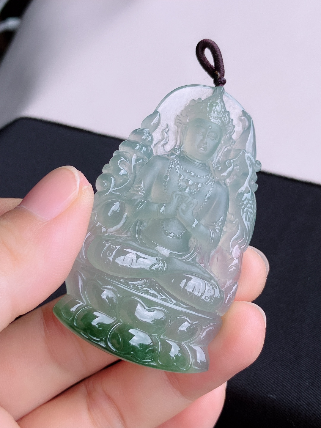 冰飘花观音，晶莹剔透，尺寸60.8/34.8/6/自然光实拍