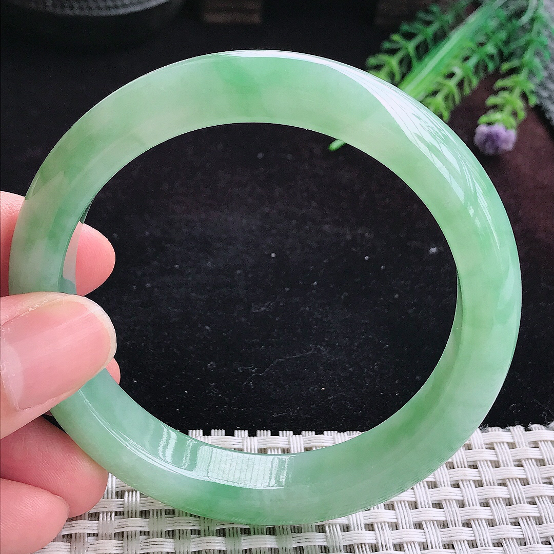 实拍A货翡翠60/12.7/9老坑冰润起胶满绿手镯宽边玉镯平安镯百搭