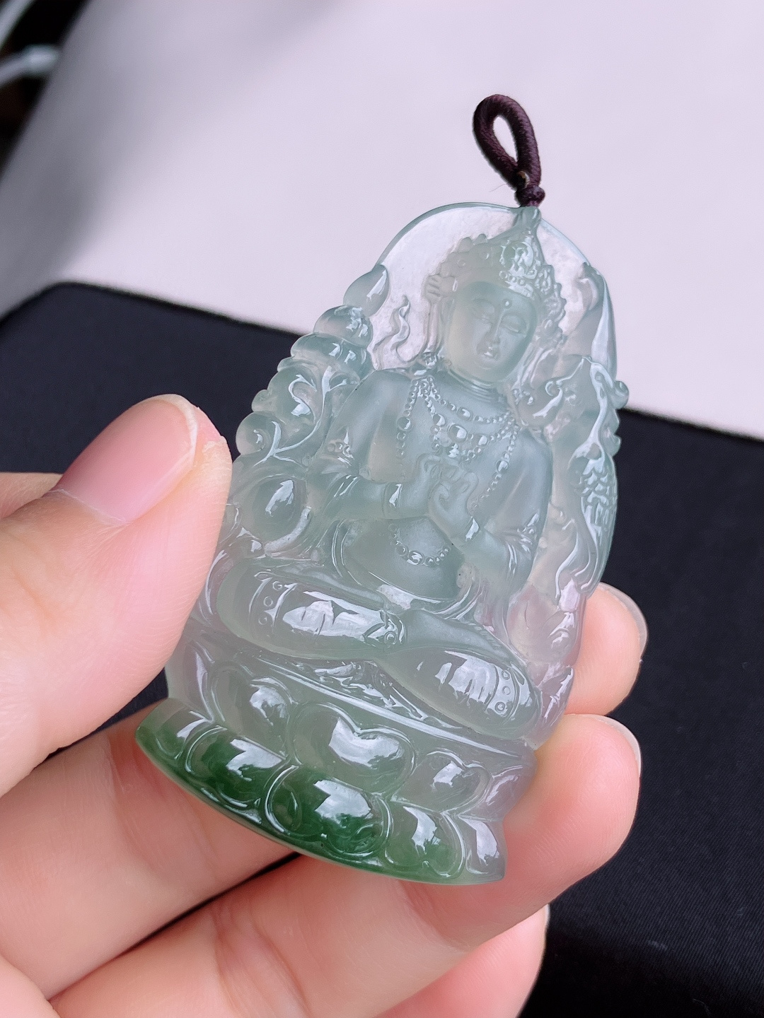 冰飘花观音，晶莹剔透，尺寸60.8/34.8/6/自然光实拍