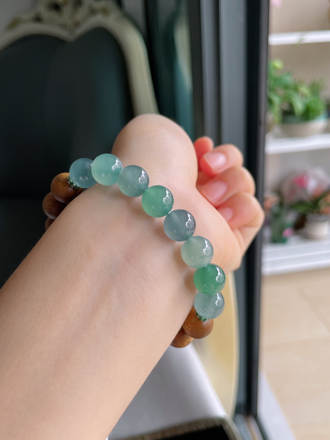 ️，天然翡翠A货，冰蓝水多宝搭配沉香木手串，尺寸：9.8mm。【编4367】