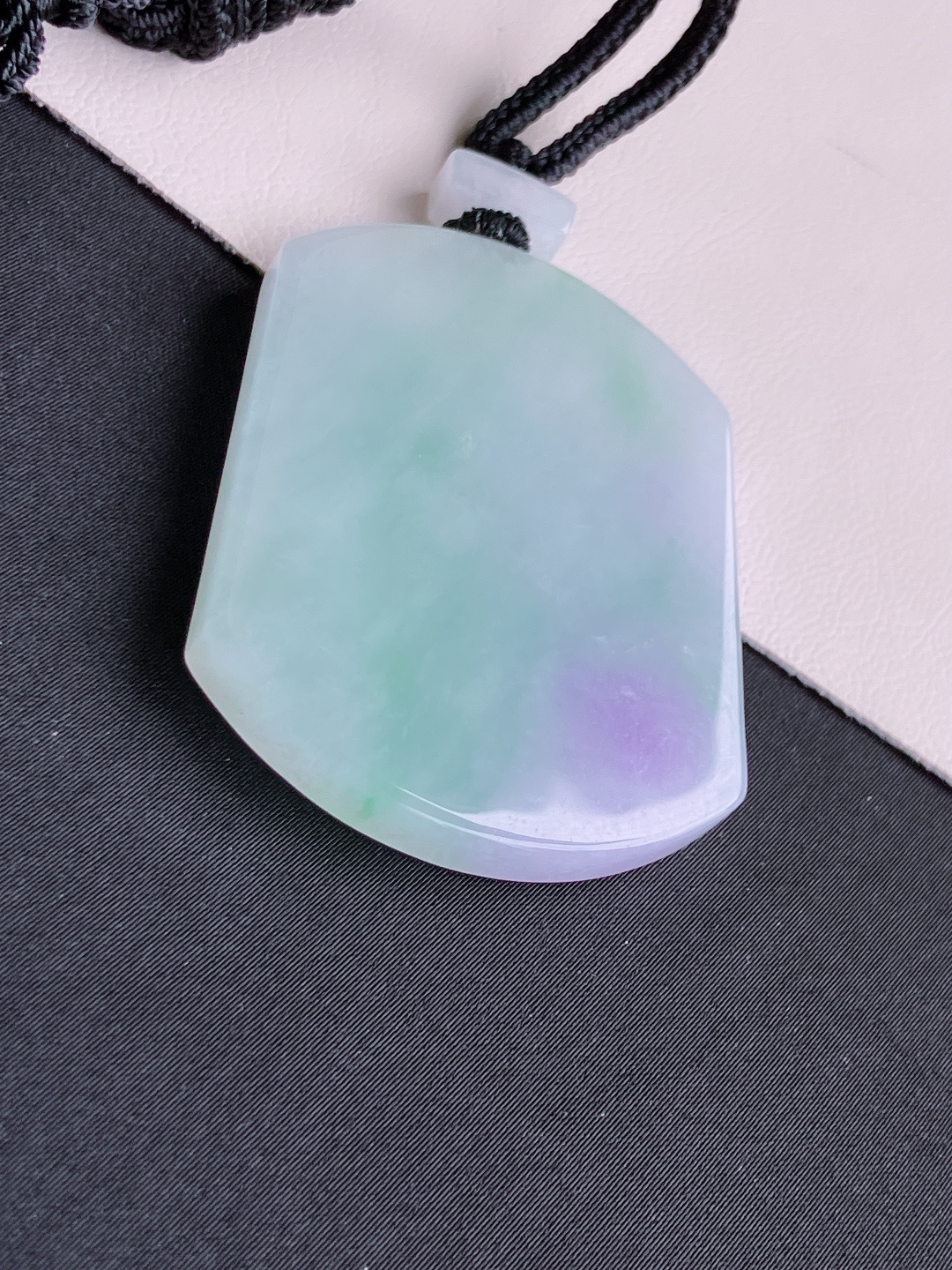 双彩平安牌，简约时尚，尺寸54/42/5.6自然光实拍