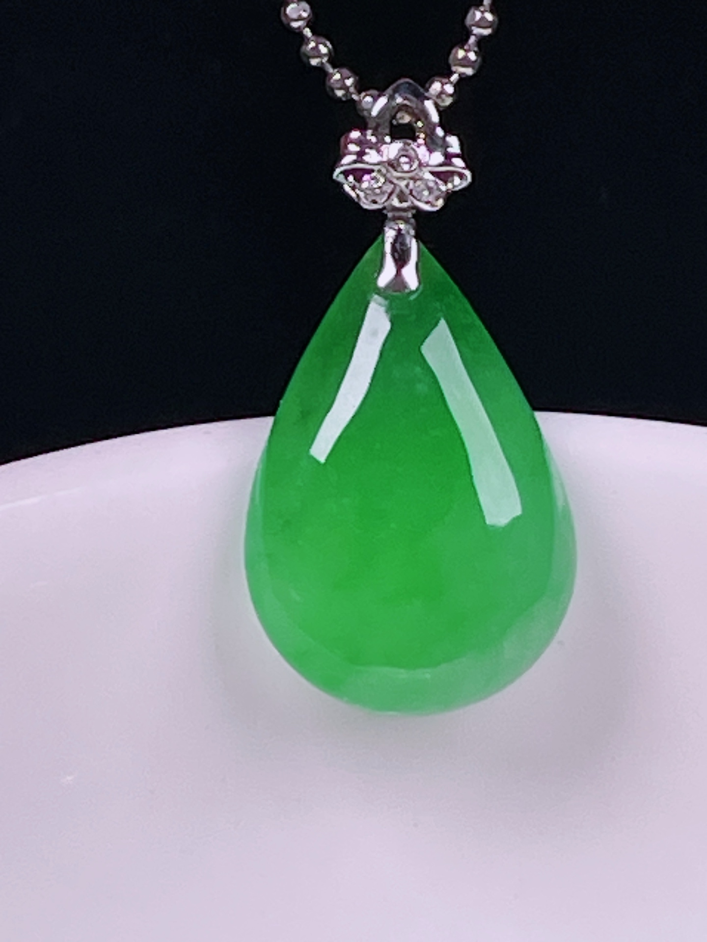 ️冰绿水滴，老种起光，细底通透，尺寸：23裸石18/12.4/4.3mm0801