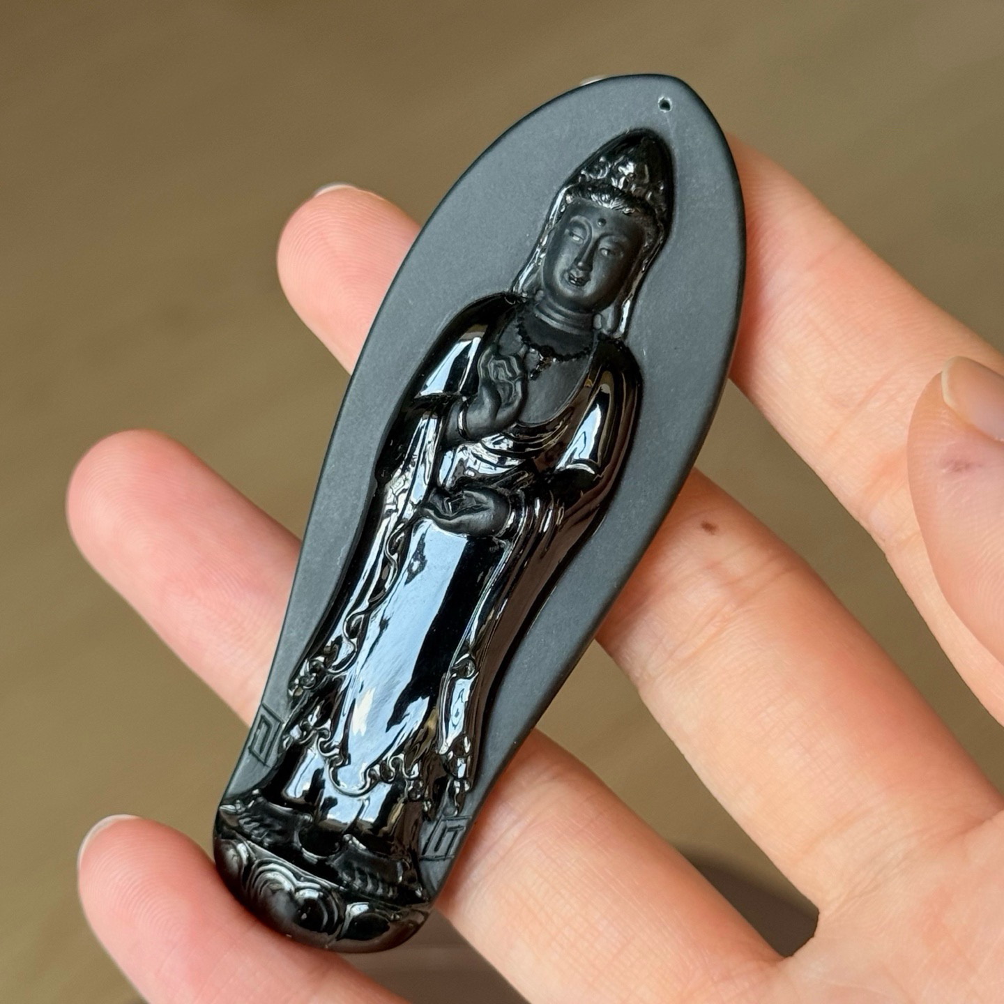 精品墨翠站观音 种好色正 黑度极好 打灯通透 油性十足 尺寸76.2