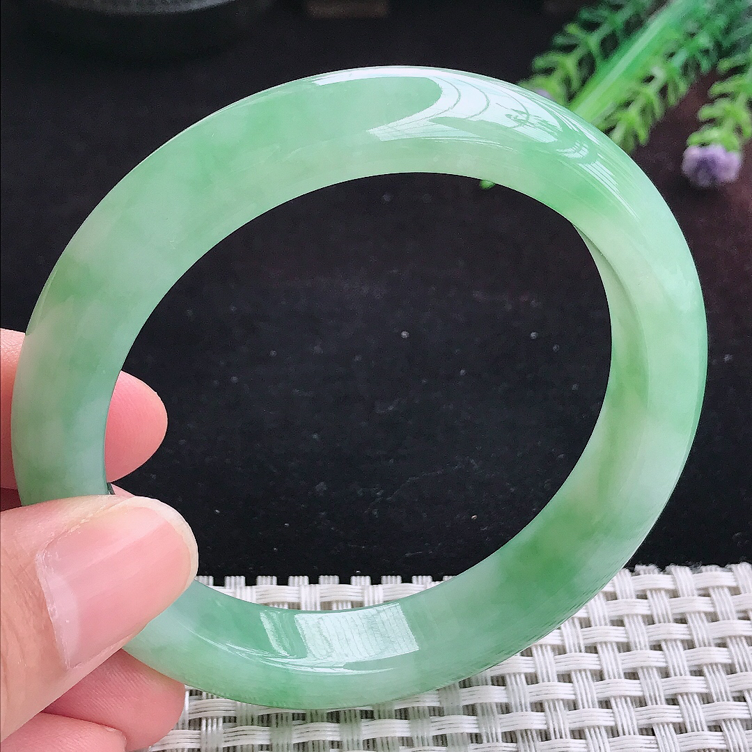 实拍A货翡翠60/12.7/9老坑冰润起胶满绿手镯宽边玉镯平安镯百搭