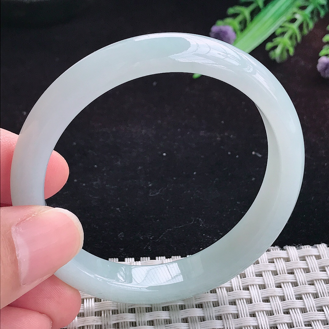 实拍A货翡翠53.5/10.8/7.2老坑冰润起胶晴底手镯宽边玉镯平安镯百搭