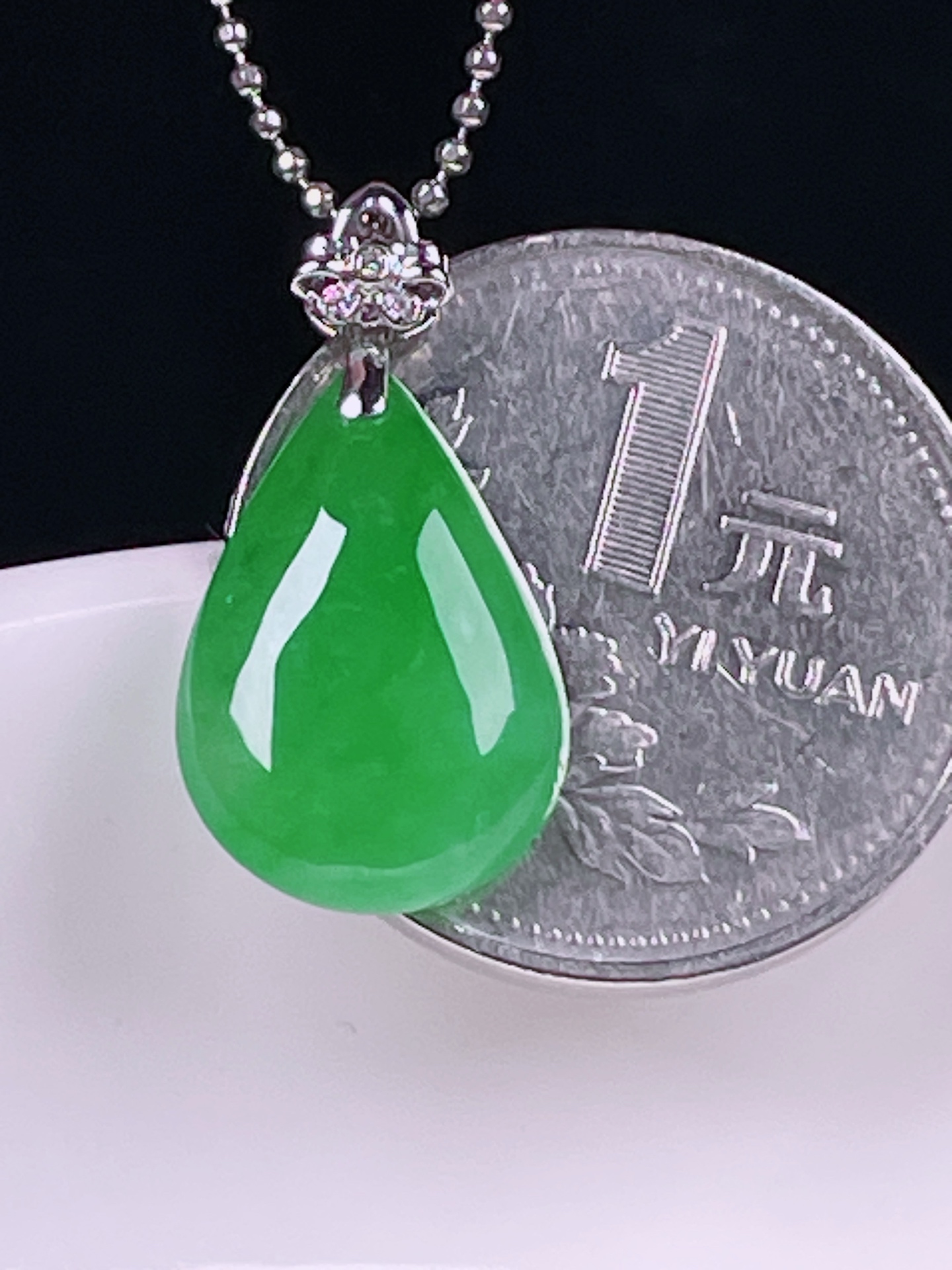 ️冰绿水滴，老种起光，细底通透，尺寸：23裸石18/12.4/4.3mm0801