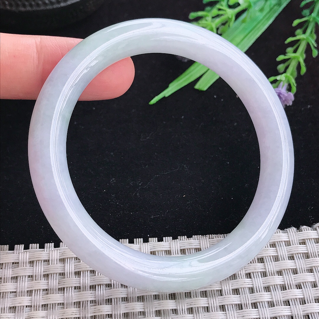 实拍A货翡翠54.5/9.4/9.3老坑秀气冰润圆条手镯玉镯平安镯百搭