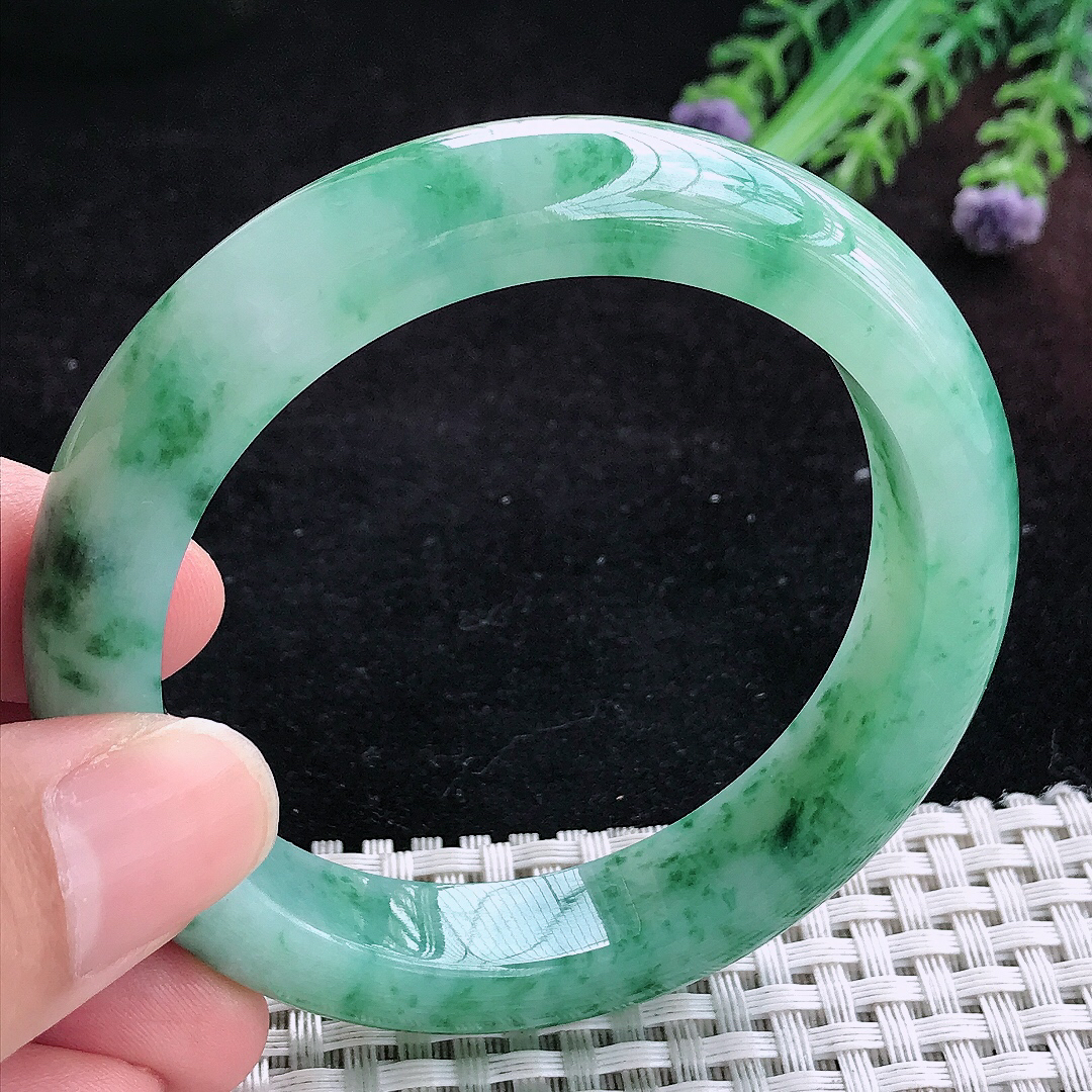 实拍A货翡翠54/12.1/8.8老坑精美冰润飘花手镯宽边玉镯平安镯百搭