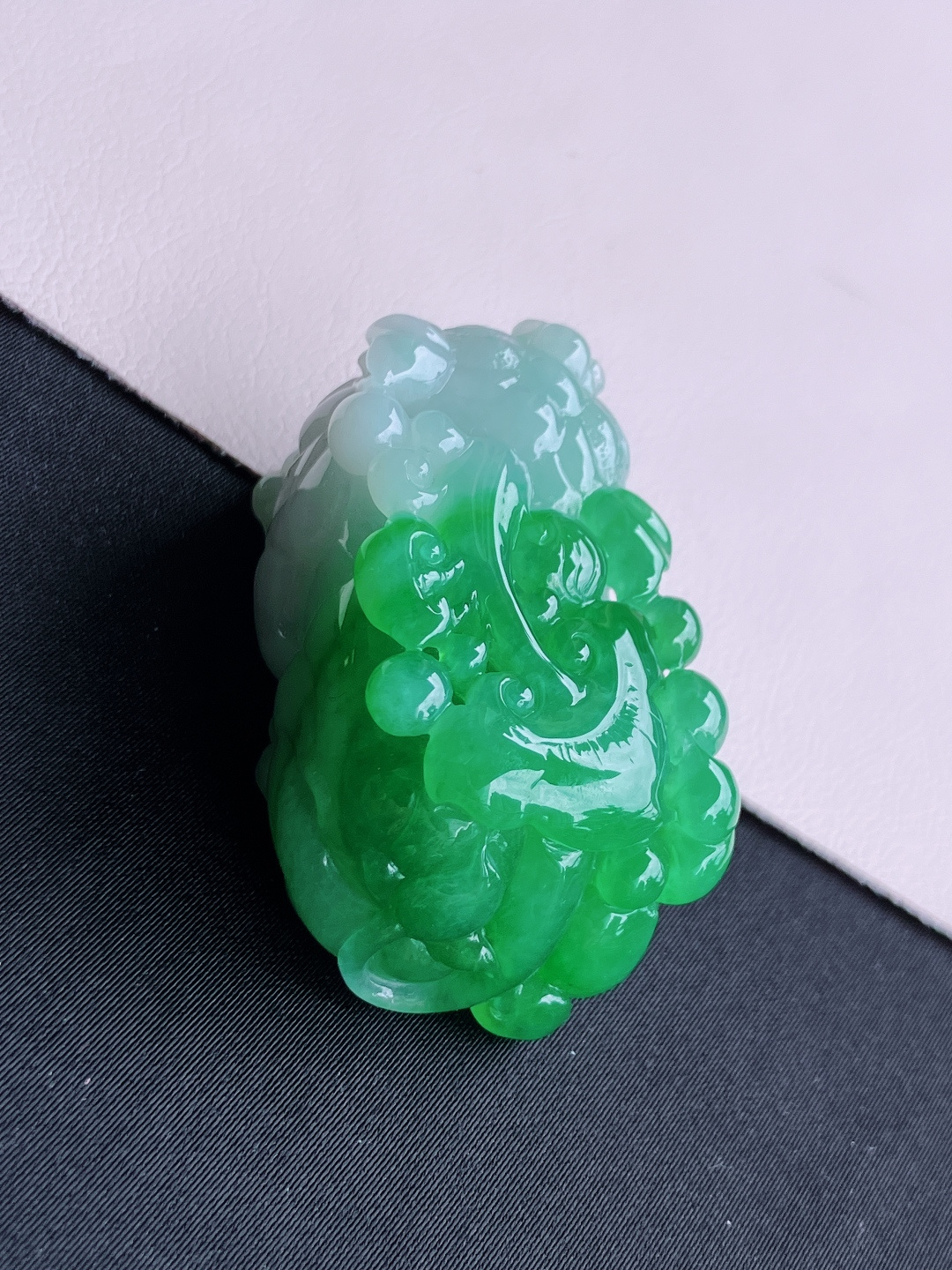 翠绿大貔貅，饱满大气，尺寸43/25.6/19.8/自然光实拍