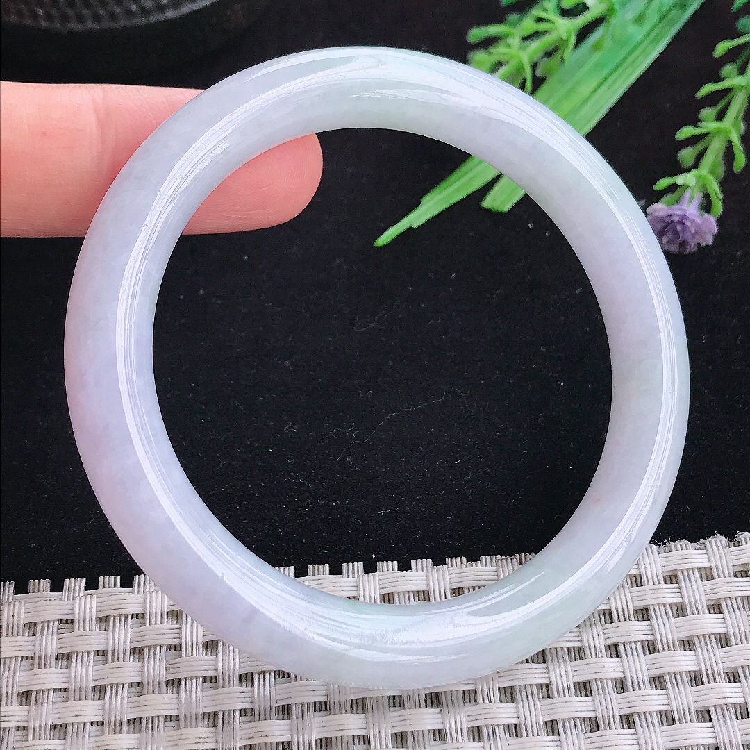 实拍A货翡翠54.5/9.4/9.3老坑秀气冰润圆条手镯玉镯平安镯百搭