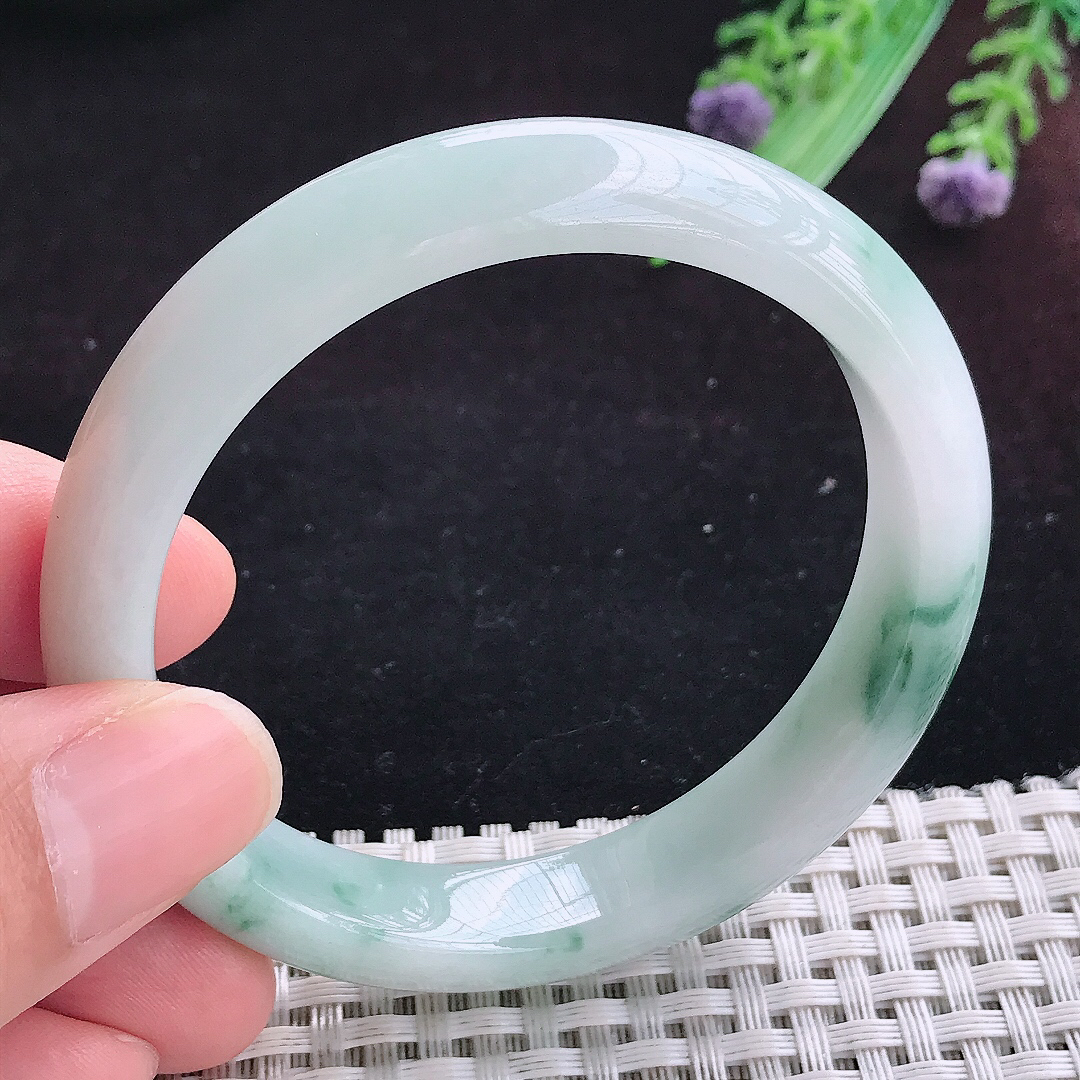 实拍A货翡翠54.5/11.6/7.6老坑精美冰润飘花手镯宽边玉镯平安镯百搭