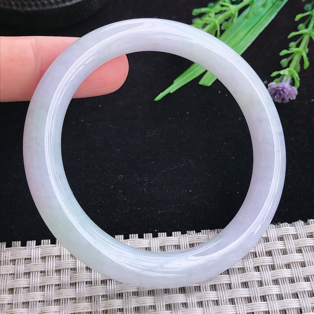 实拍A货翡翠54.5/9.4/9.3老坑秀气冰润圆条手镯玉镯平安镯百搭