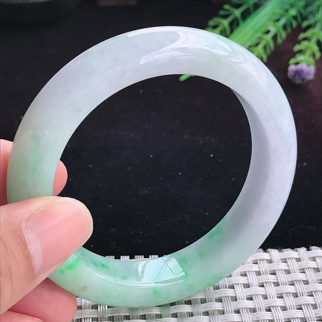 实拍A货翡翠54.5/12.8/9.7老坑精美飘阳绿手镯宽边玉镯平安镯百搭