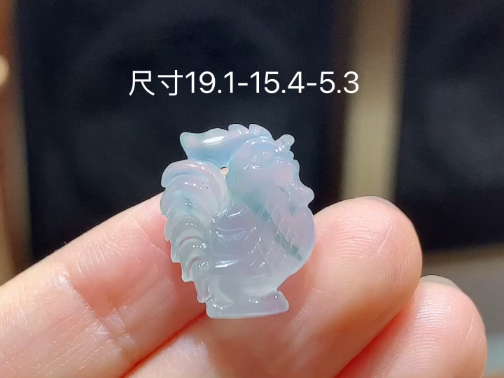 ️冰飘花生肖鸡，无裂，尺寸19.1-15.4-5.3
