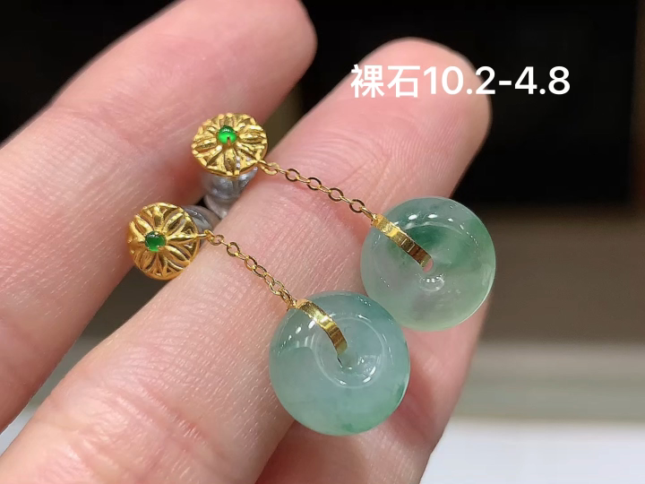 18K 冰飘花平安扣耳坠 无裂，尺寸，10.2-4.8