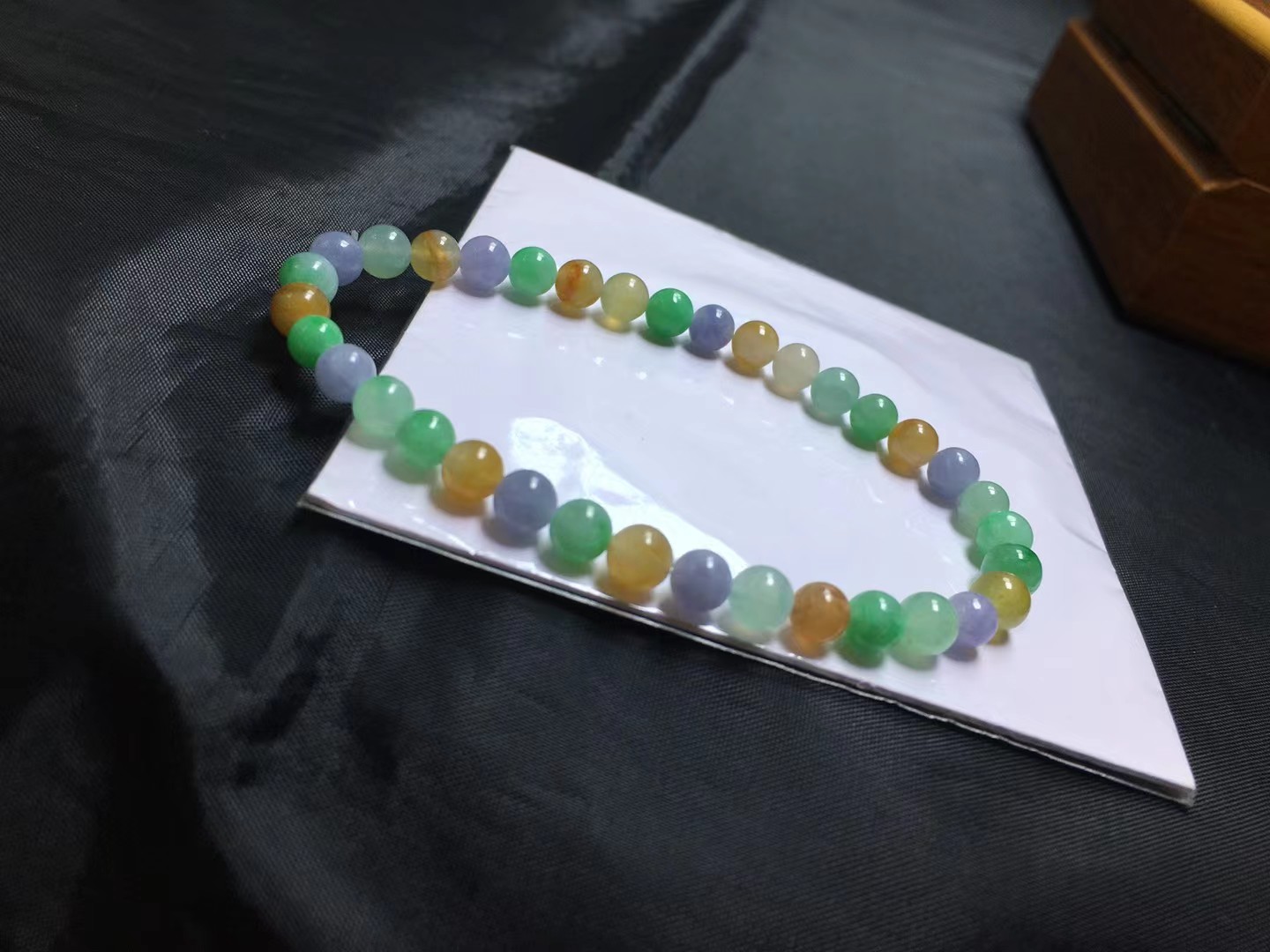 ️ 彩手链，卡5.5～5.3mm，36颗，种好，玉质细腻，色彩斑斓，颗颗精选