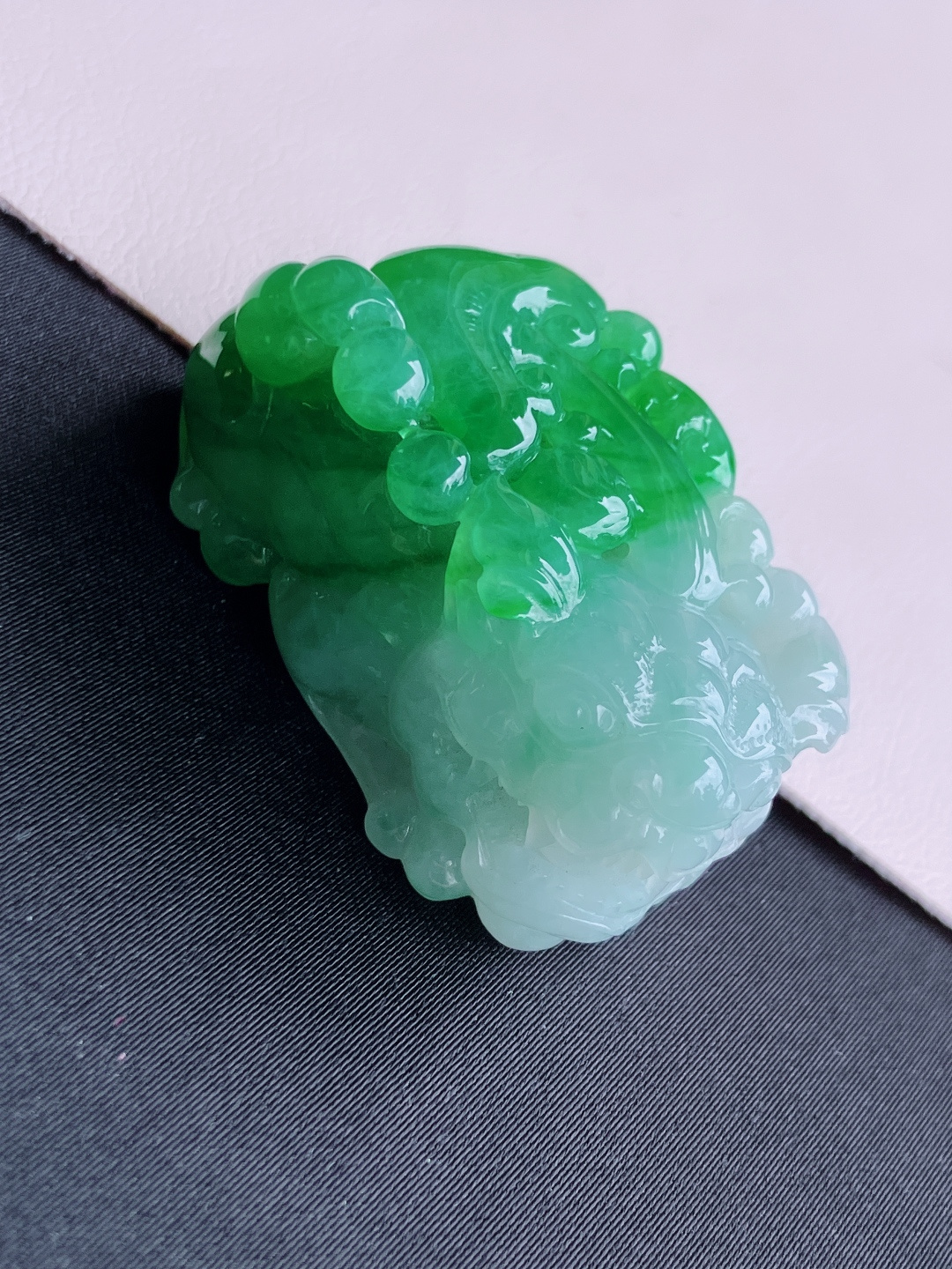 翠绿大貔貅，饱满大气，尺寸43/25.6/19.8/自然光实拍