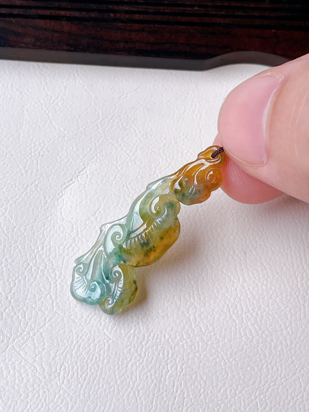 三彩灵芝如意，晶莹剔透，尺寸37.3/14/3.3/自然光实拍