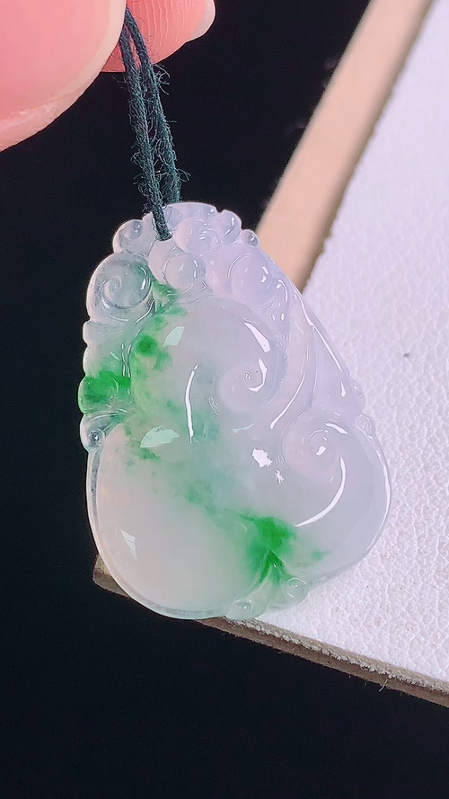 ️冰飘花如意，无裂，尺寸:26.3-18.9-4.2mm