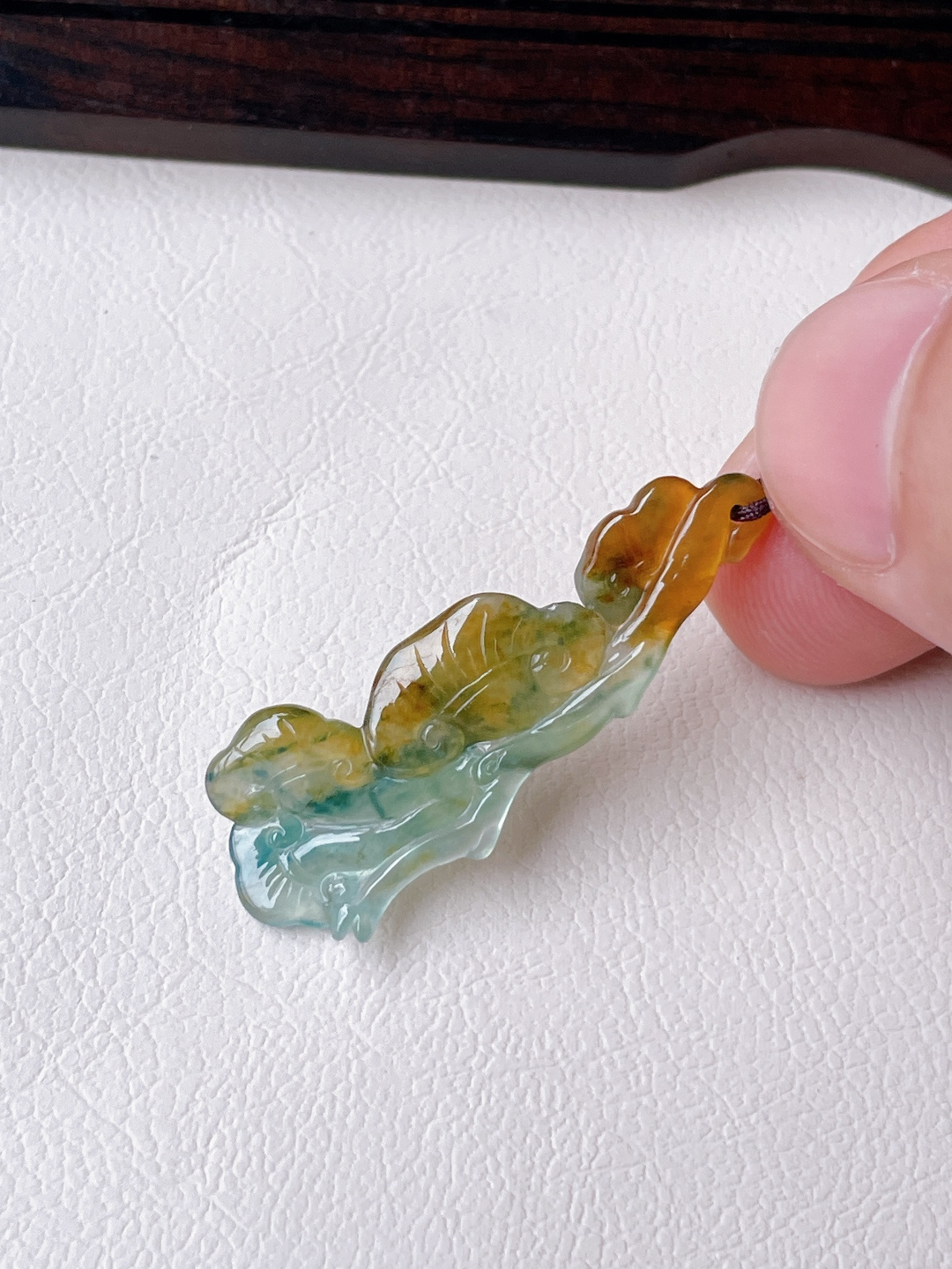 三彩灵芝如意，晶莹剔透，尺寸37.3/14/3.3/自然光实拍