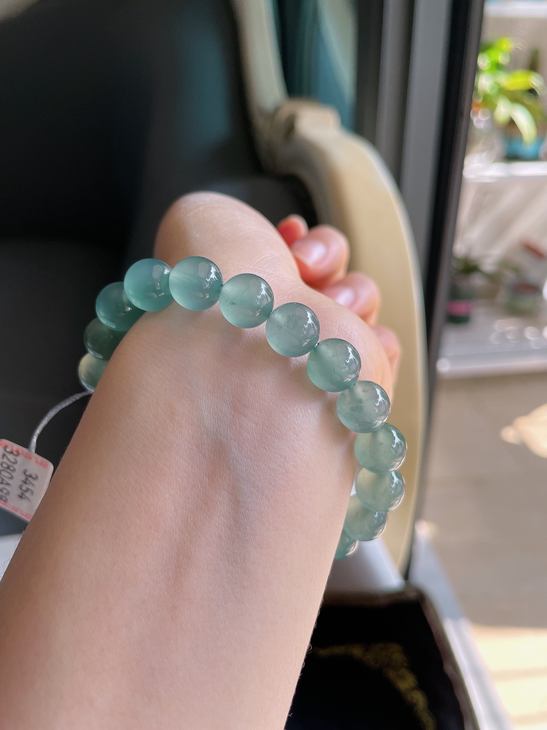 天然翡翠A货，冰种天空蓝手链，尺寸：9.8mm。【编3454】