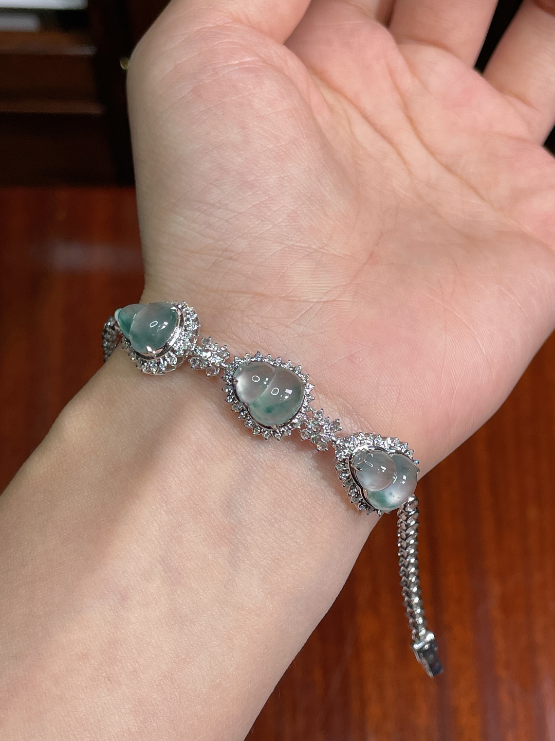 ️阳绿葫芦手链，18k金镶嵌，不议，10.7-8.8-3.8
