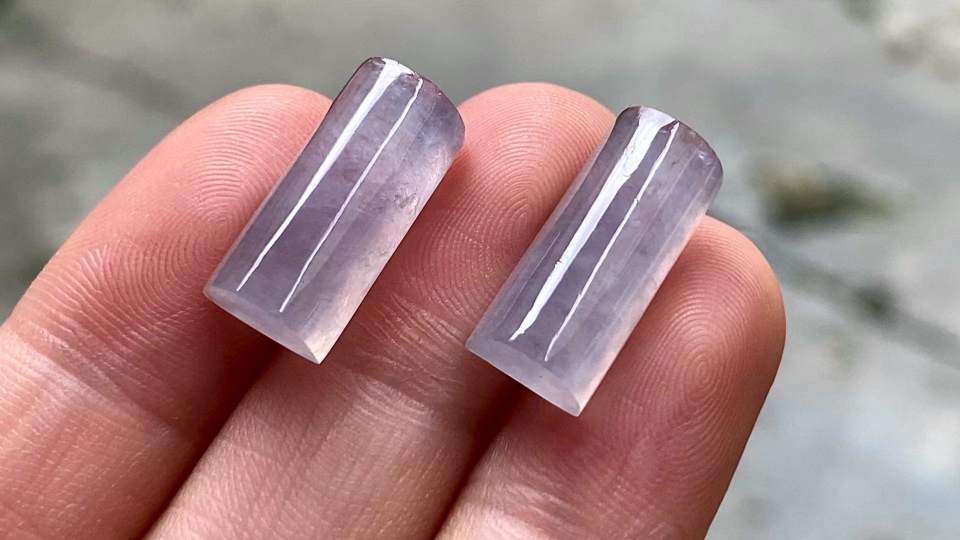 ️ 红春紫马鞍一对，16.5*7.8*5.2 完整