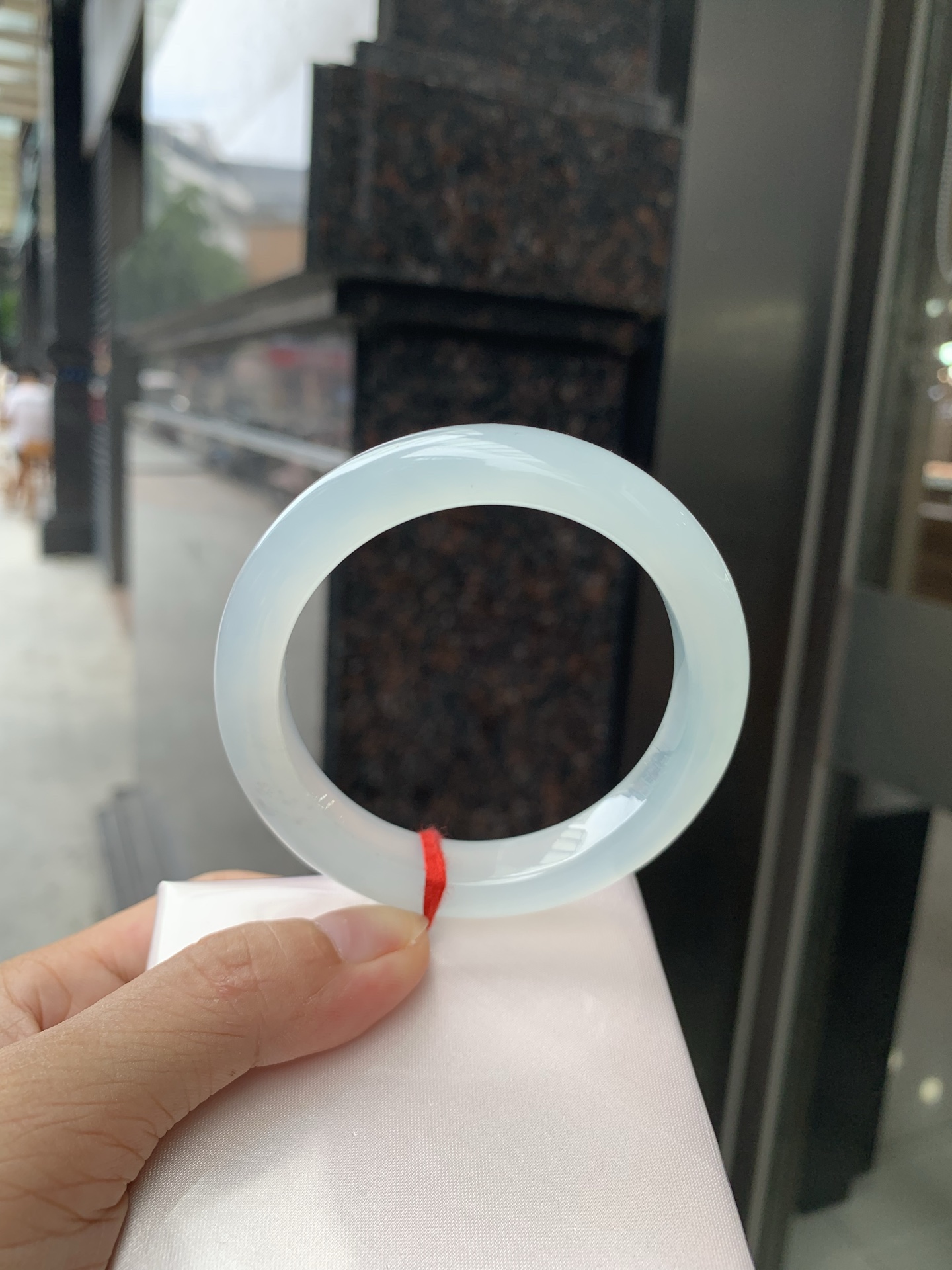 半山水正圈, 打灯棉絮+细纹，底妆冰透胶润，半山半水天然意境，上手不挑皮，自带清冷感，低调不张扬，越看越有味道