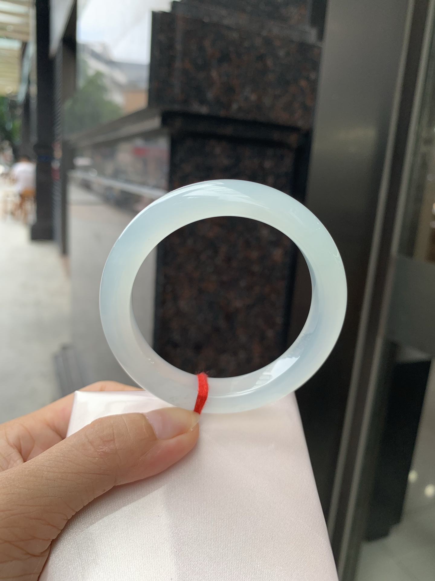 半山水正圈, 打灯棉絮+细纹，底妆冰透胶润，半山半水天然意境，上手不挑皮，自带清冷感，低调不张扬，越看越有味道