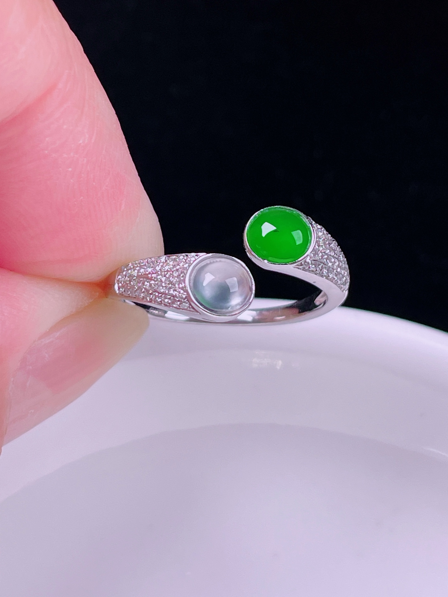 ️冰绿戒指，老种起光，细底通透，尺寸：裸石5/4.5/2mm0802