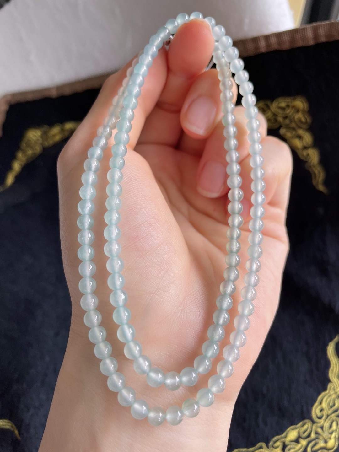 缅甸天然翡翠A货，冰种珠链，尺寸：4.3mm122颗。-2095