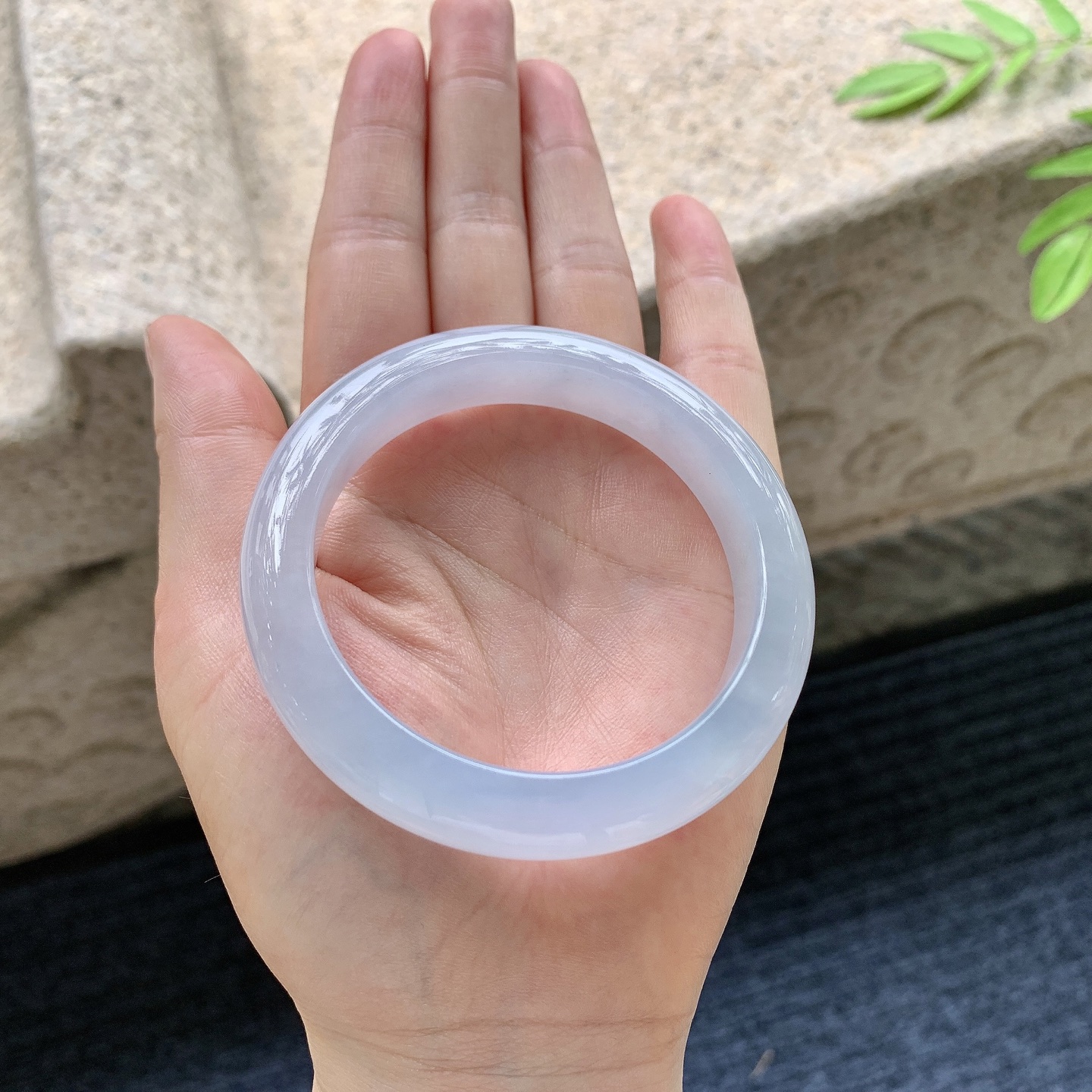 正圈54 55，圈口55/11.6/8.6，编码DZ080315，描述糯冰紫罗兰，水润，种老，细腻，