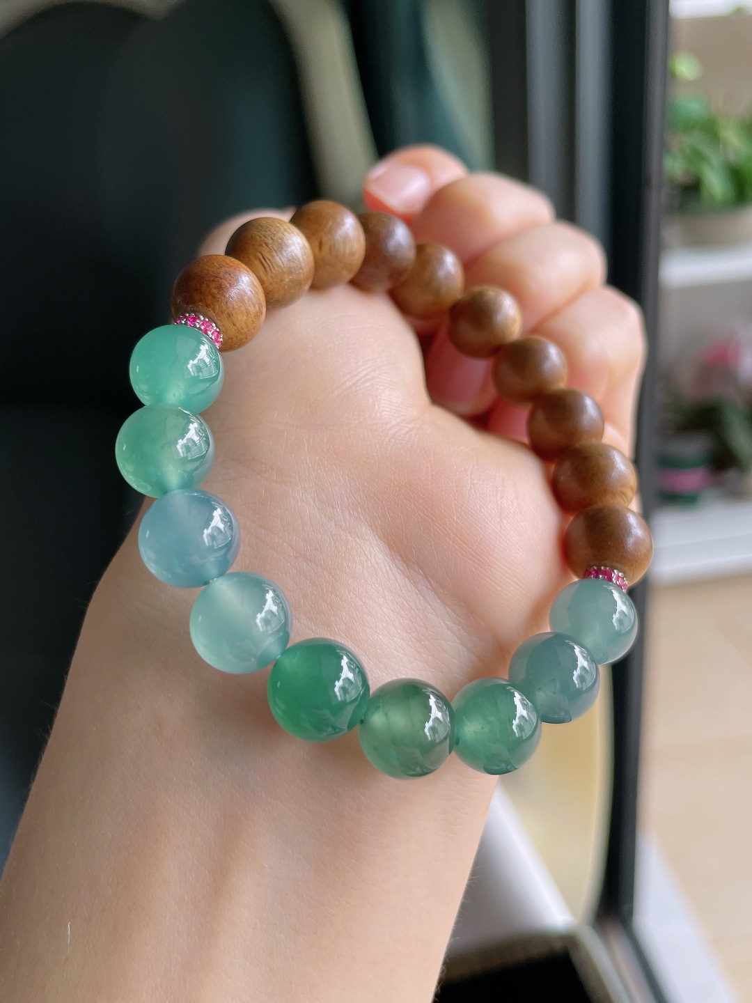 ️，天然翡翠A货，冰多宝搭配沉香木手串，尺寸：9.8mm。【编2908】