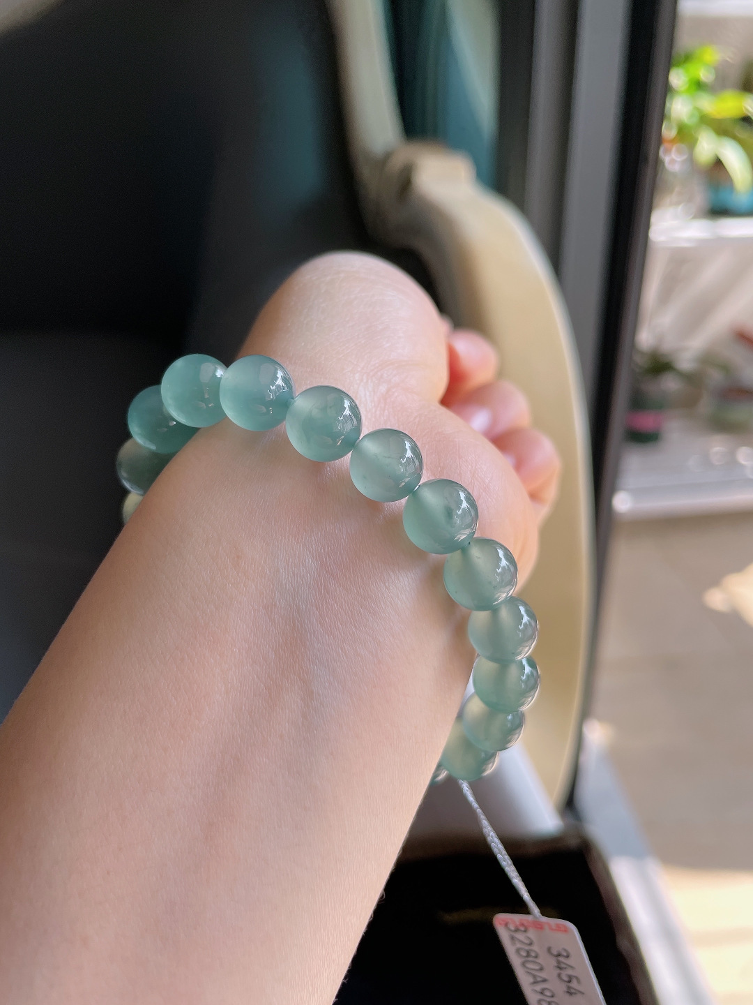 天然翡翠A货，冰种天空蓝手链，尺寸：9.8mm。【编3454】