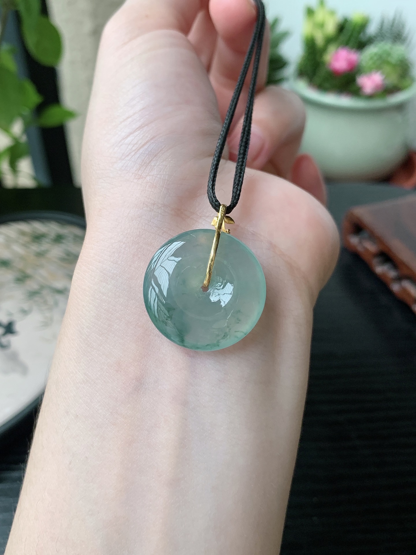 18k金镶嵌老坑冰种胶感飘蓝花平安扣吊坠,裸石尺寸:24-5.5mm