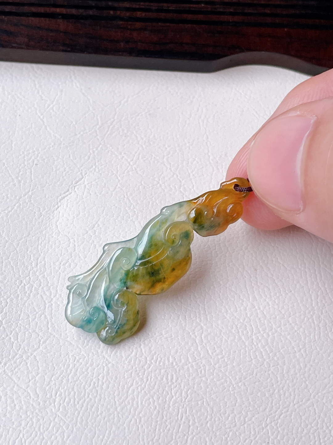 三彩灵芝如意，晶莹剔透，尺寸37.3/14/3.3/自然光实拍