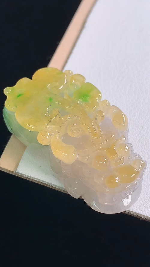 ️三彩貔貅，无裂，尺寸:43.8-23.1-16.3mm 31