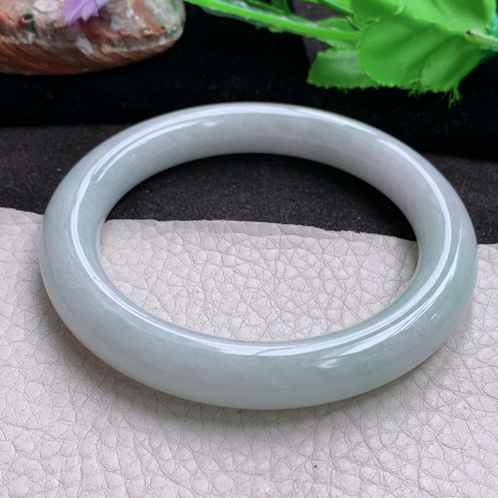 ll大圈口62*11.5*11美人镯 缅甸翡翠a货高品质清新圆条玉手镯