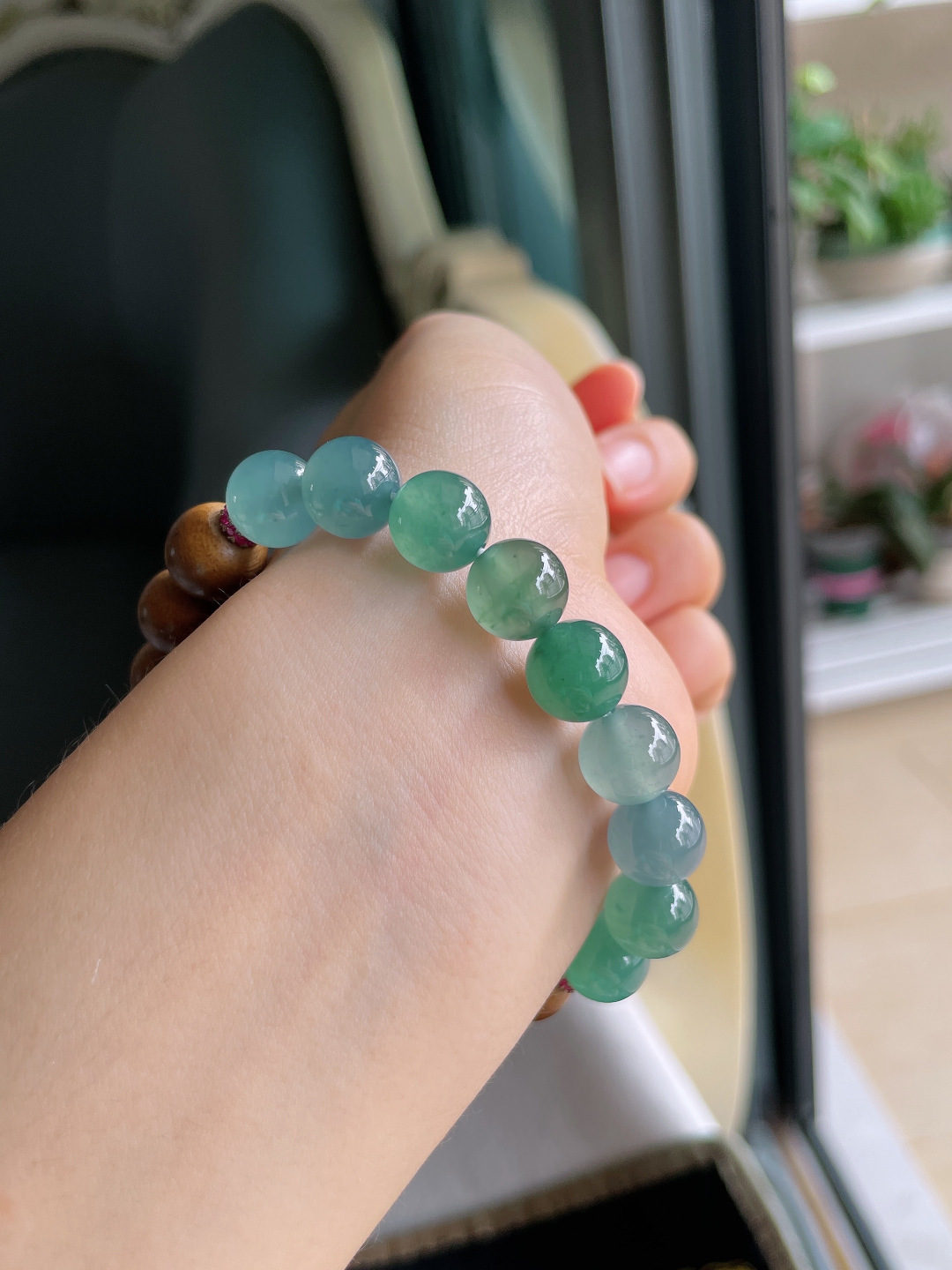️，天然翡翠A货，冰多宝搭配沉香木手串，尺寸：9.8mm。【编2908】