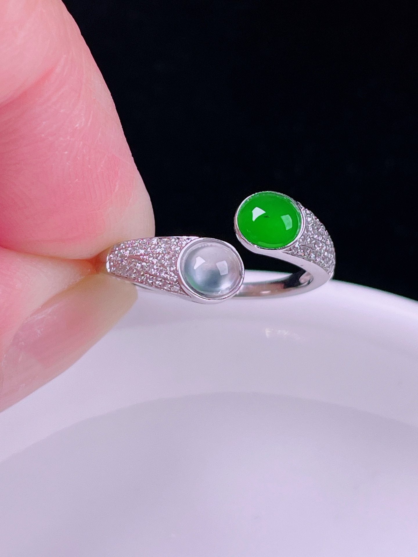 ️冰绿戒指，老种起光，细底通透，尺寸：裸石5/4.5/2mm0802
