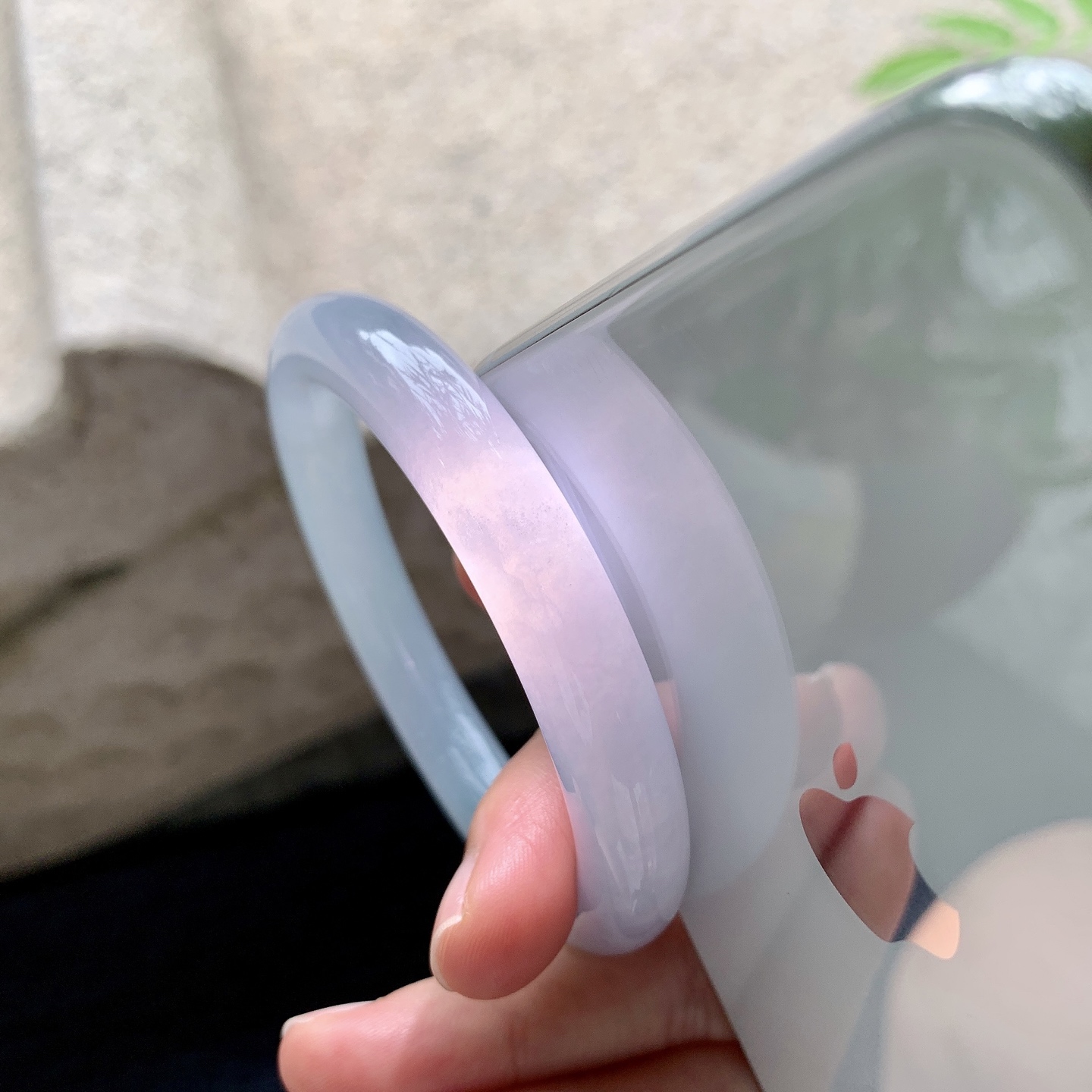 圆条53 54，圈口54.8/9.7/10.1，编码B2080324，糯冰紫罗兰，水润，种老，细腻，打灯有棉线