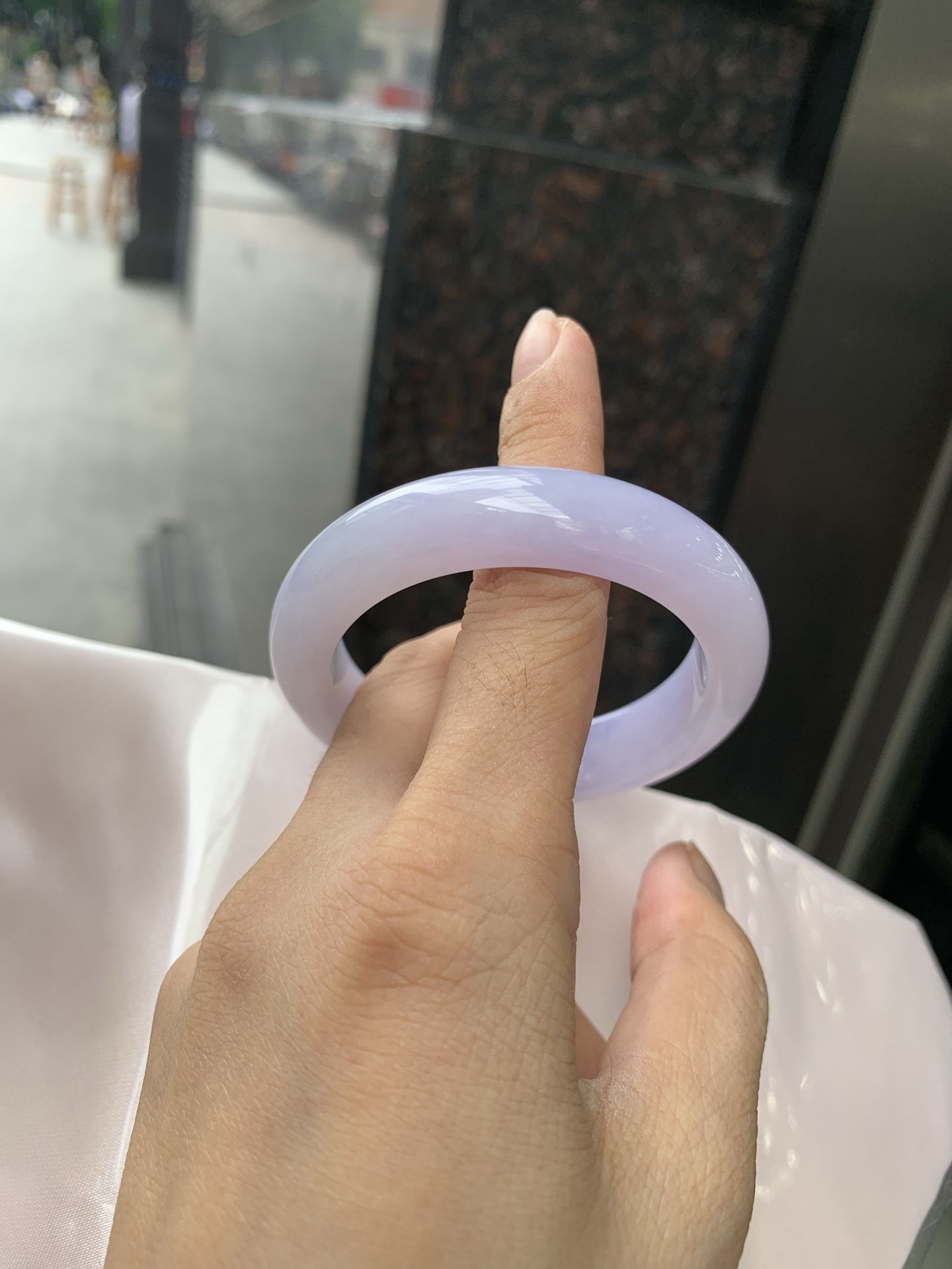 正圈，50.3-8.5-12.2，0802-N1285，打灯纹不扣，底妆水润，满圈紫色吸睛抢眼，浪漫迷人，仙气飘飘，优雅高贵显气质，感满满，紫色自然光不失色，不同光线不一样视觉感受
