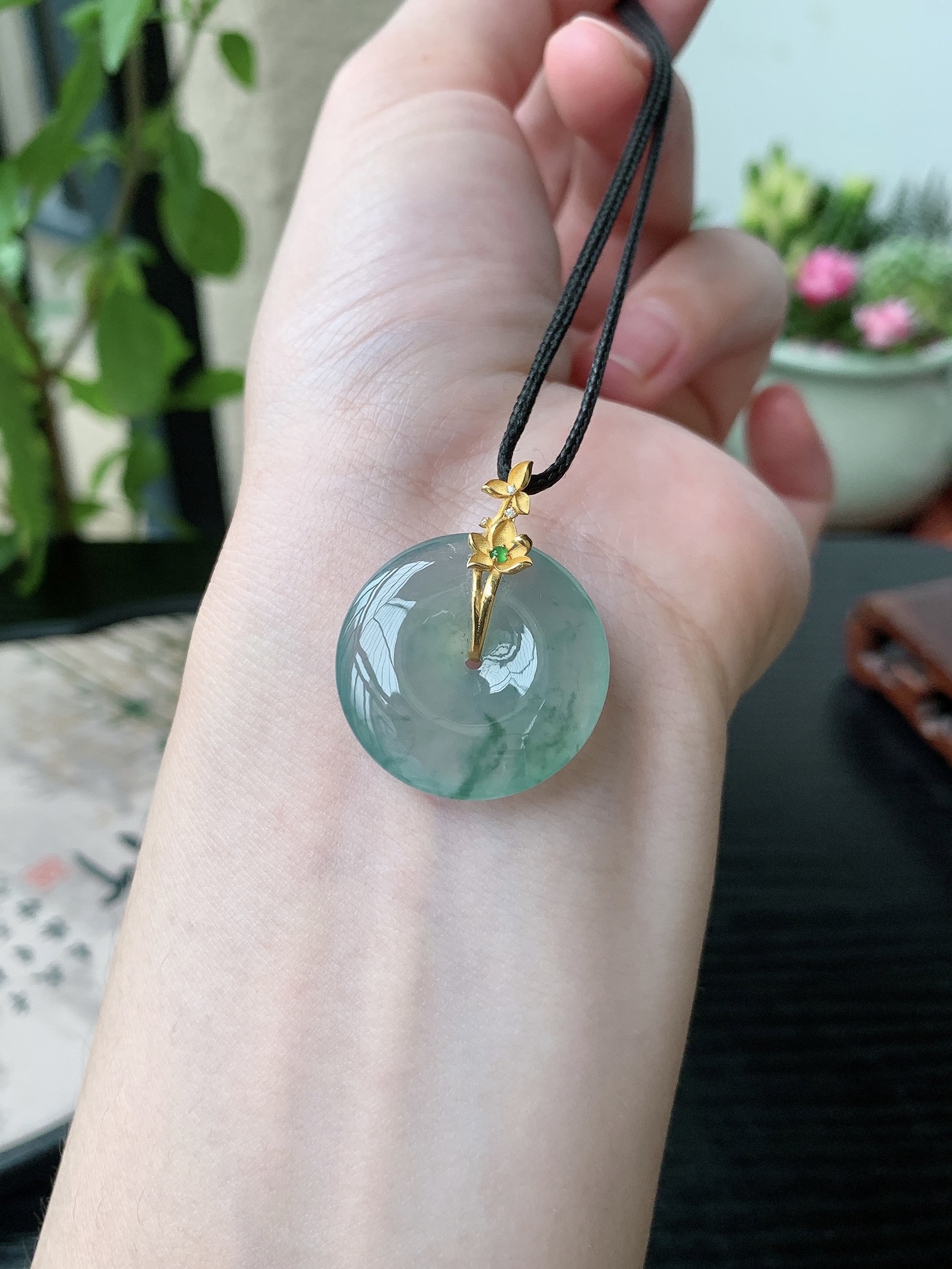 18k金镶嵌老坑冰种胶感飘蓝花平安扣吊坠,裸石尺寸:24-5.5mm