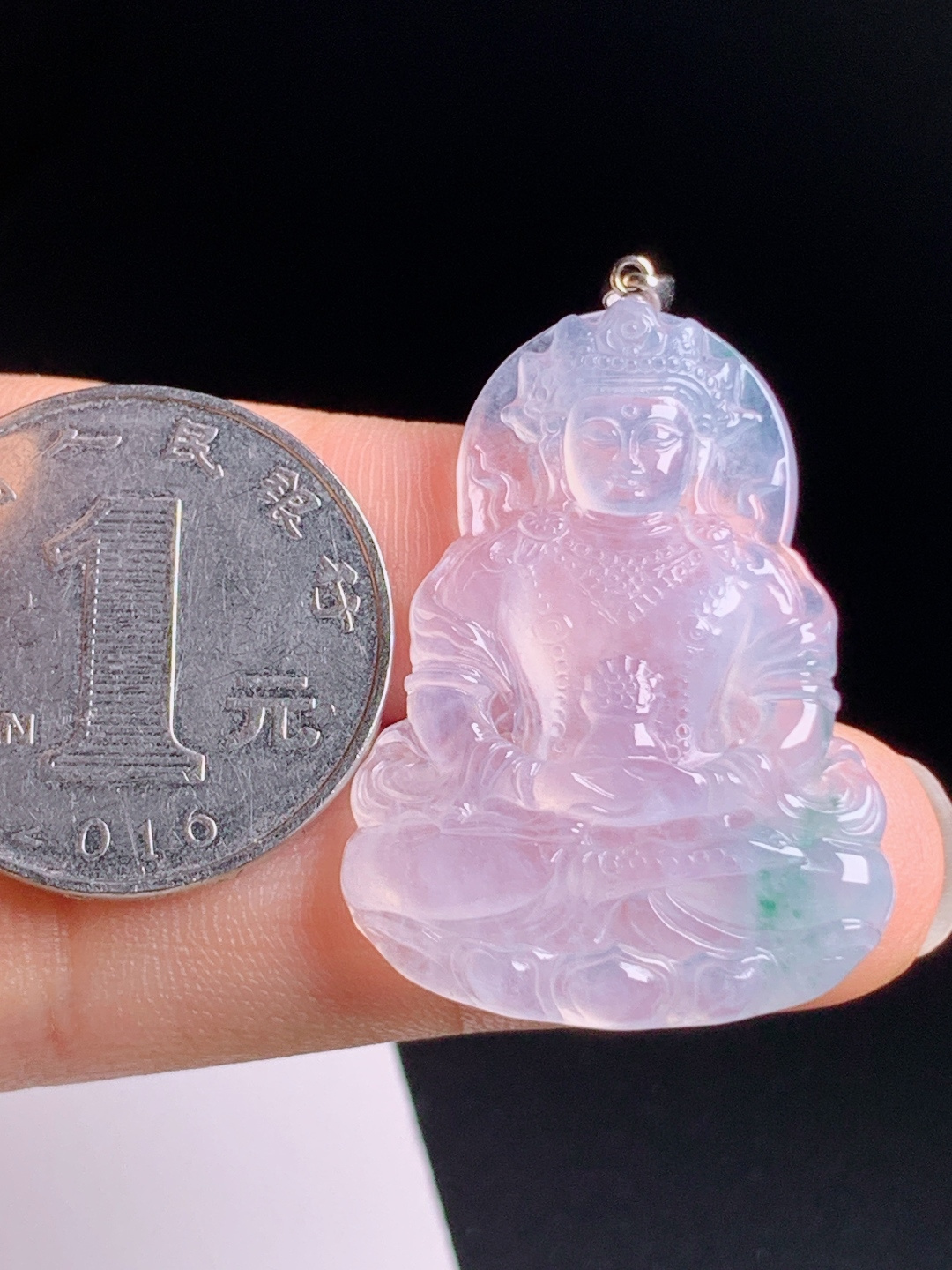 高冰度母观音吊坠，紫底飘绿色彩层次丰富，雕工精细柔和雅致，贵气吉祥寓意圆满