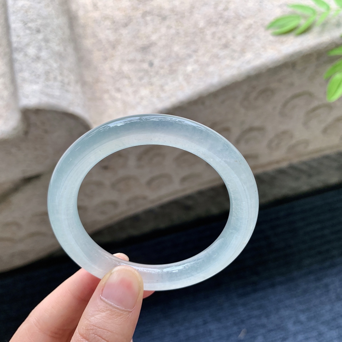圆条51 52，圈口52/9.3/9.2，编码BA080302，冰种，清透，水润，种老，细腻，无裂。