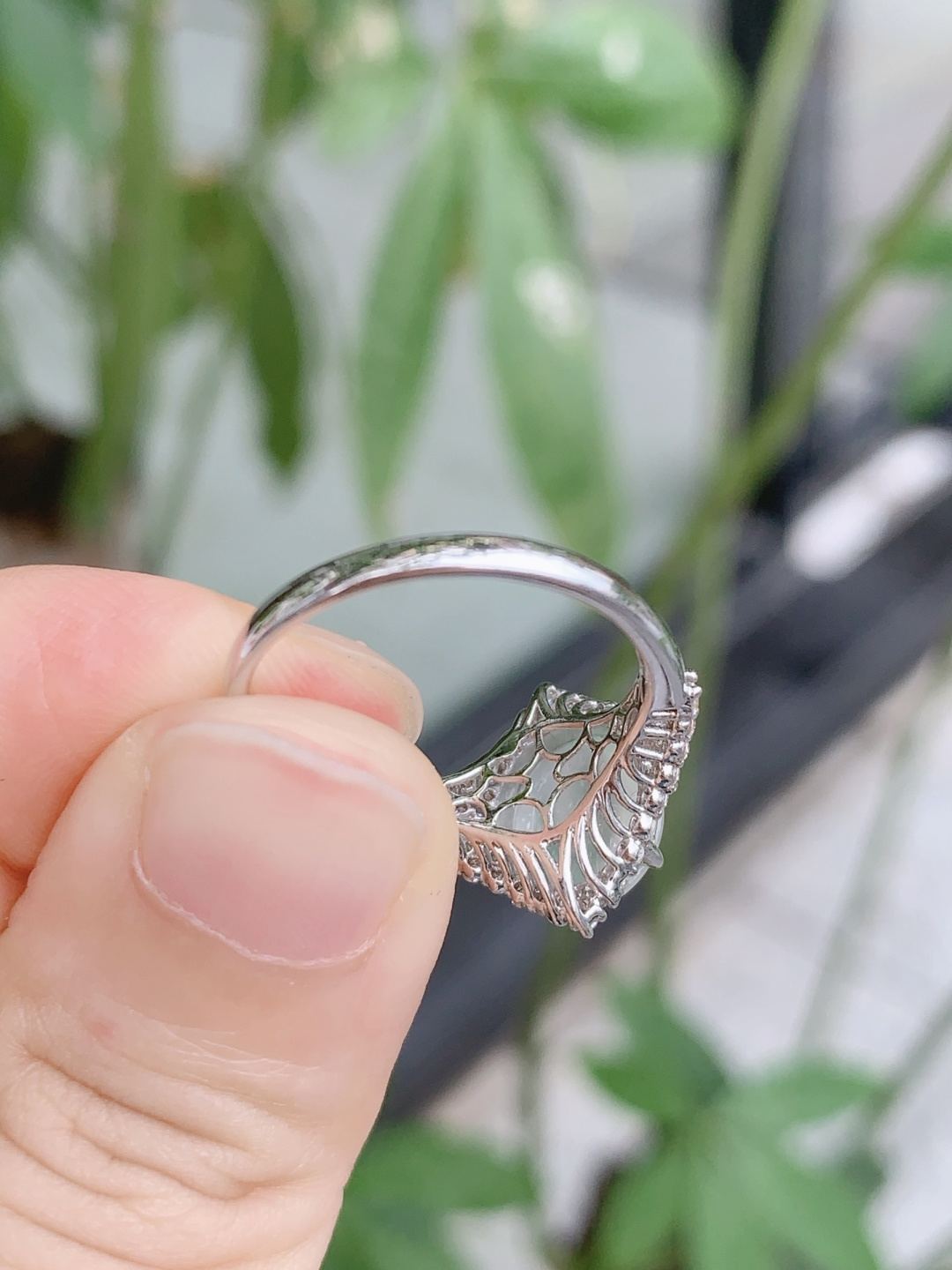 冰飘花蛋面戒指，清清爽爽的美