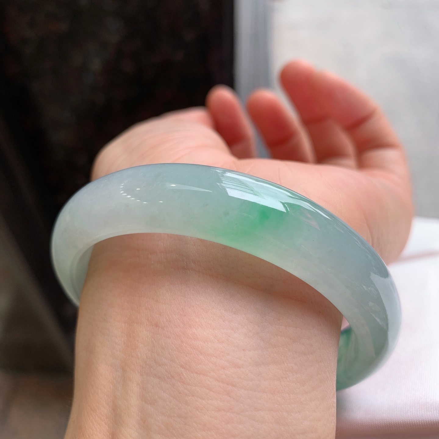 正圈冰飘花 无裂 尺寸：59.5/13.3/8 大圈口