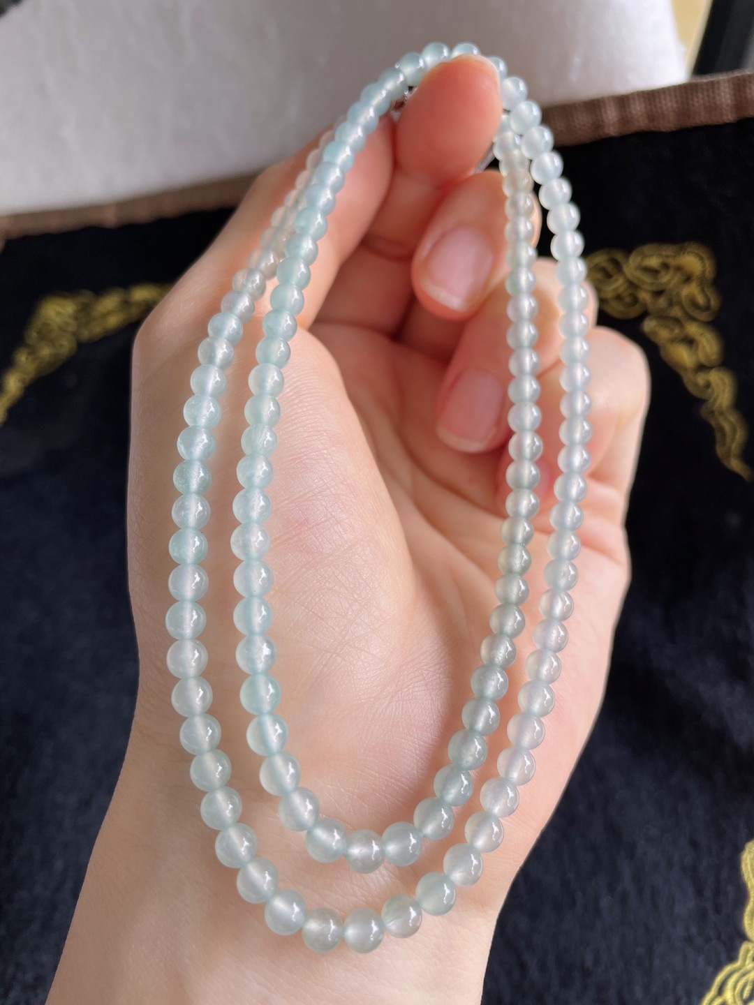 缅甸天然翡翠A货，冰种珠链，尺寸：4.3mm122颗。-2095