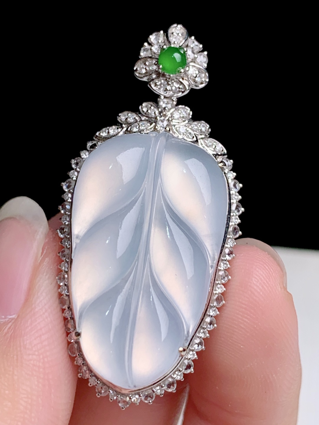 叶子，18k金钻镶嵌，43-20.8-11