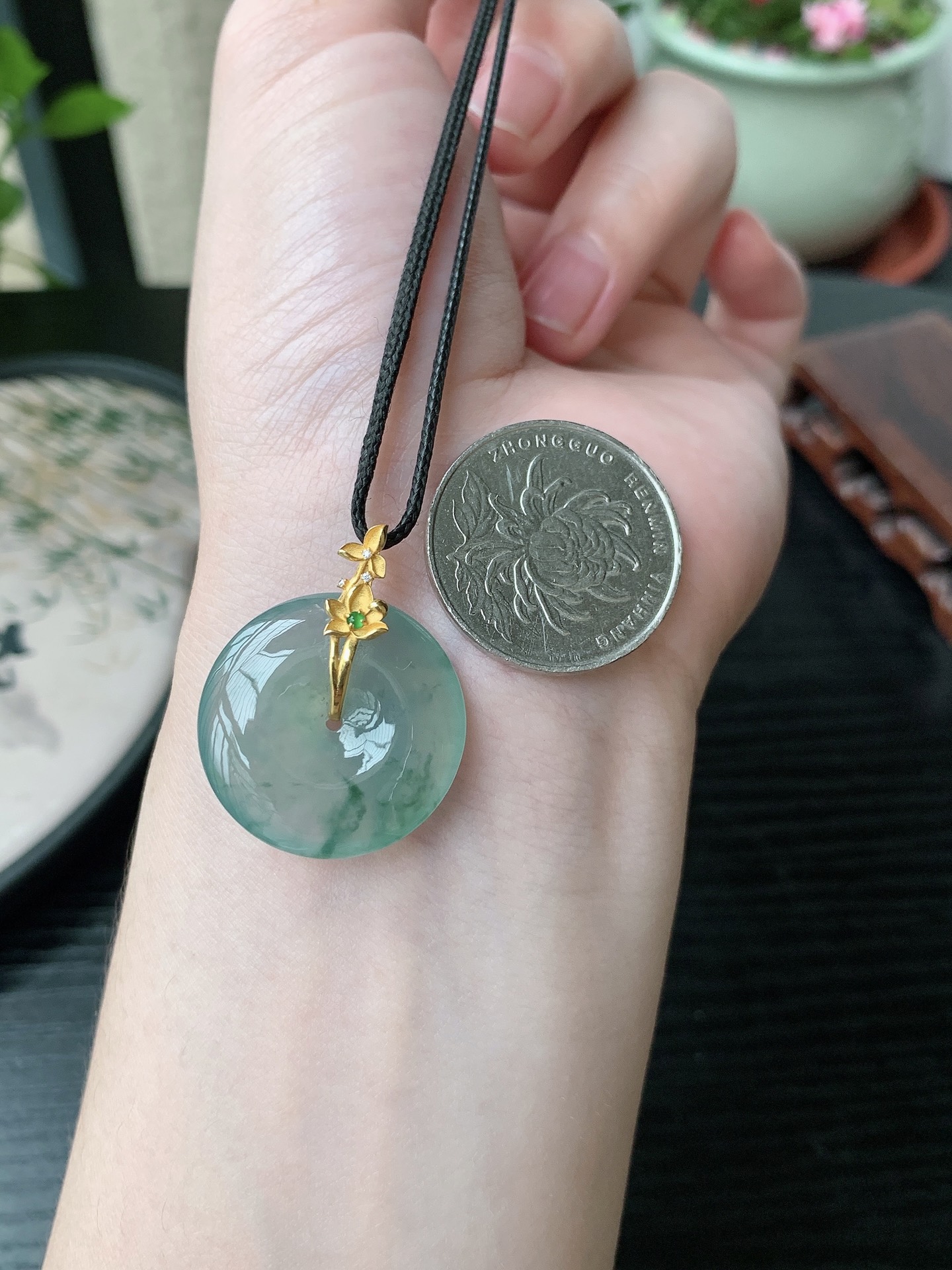 18k金镶嵌老坑冰种胶感飘蓝花平安扣吊坠,裸石尺寸:24-5.5mm